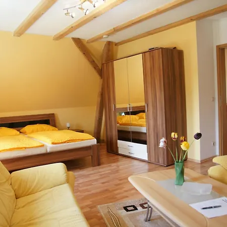 Willi Apartment *
