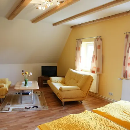 Willi Apartment *